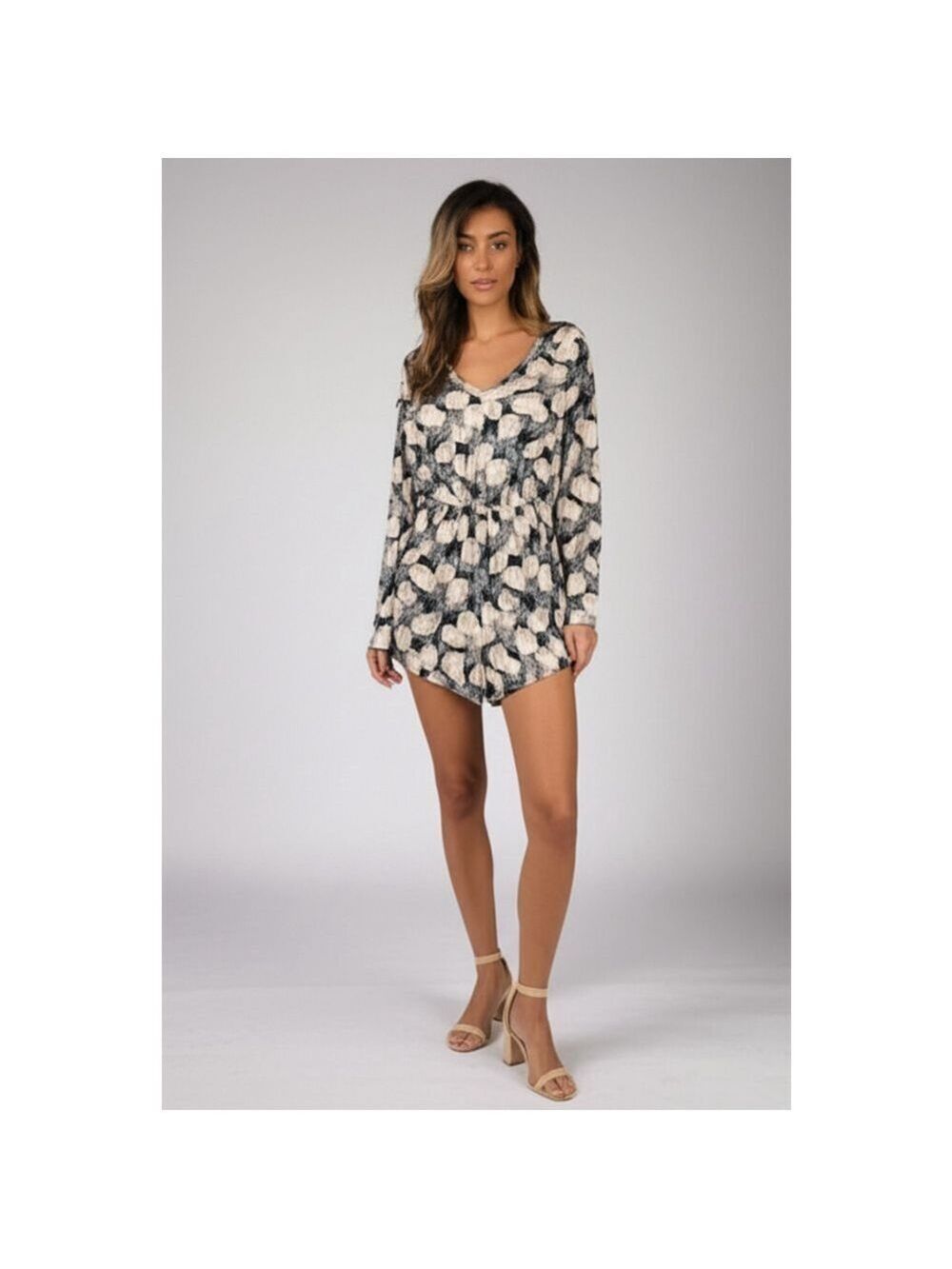 Entro Romper Size S Blue Pineapple Print V-Neck